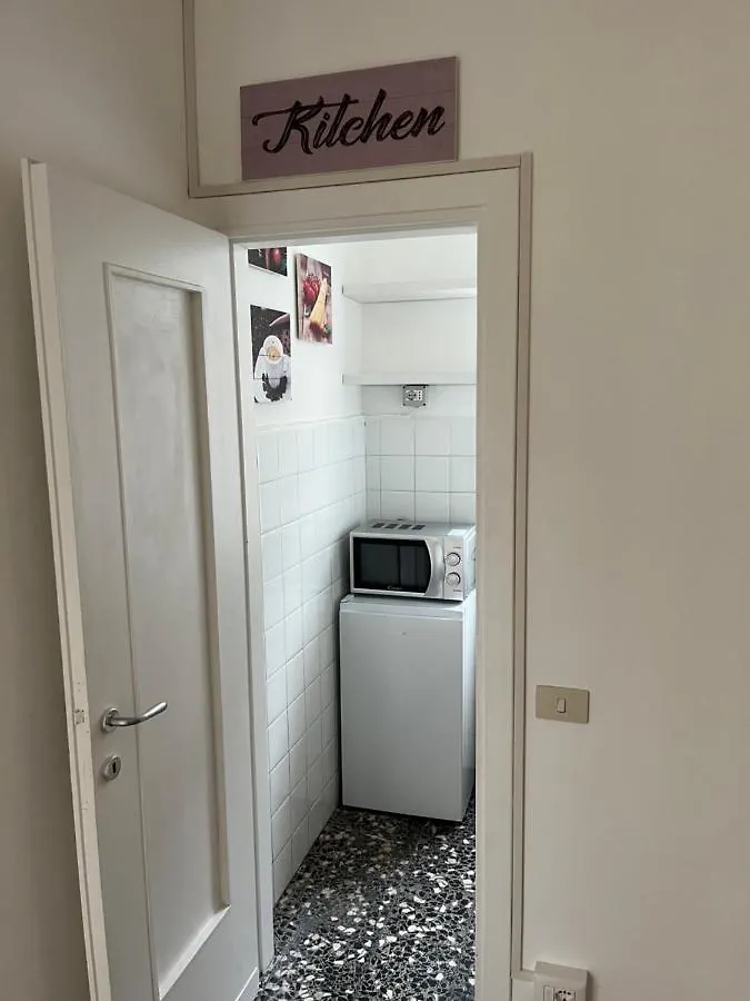 Grazioso Appartamento Zona Porta Vittoria - Vicinanze Linate Milan 0*,  Italy